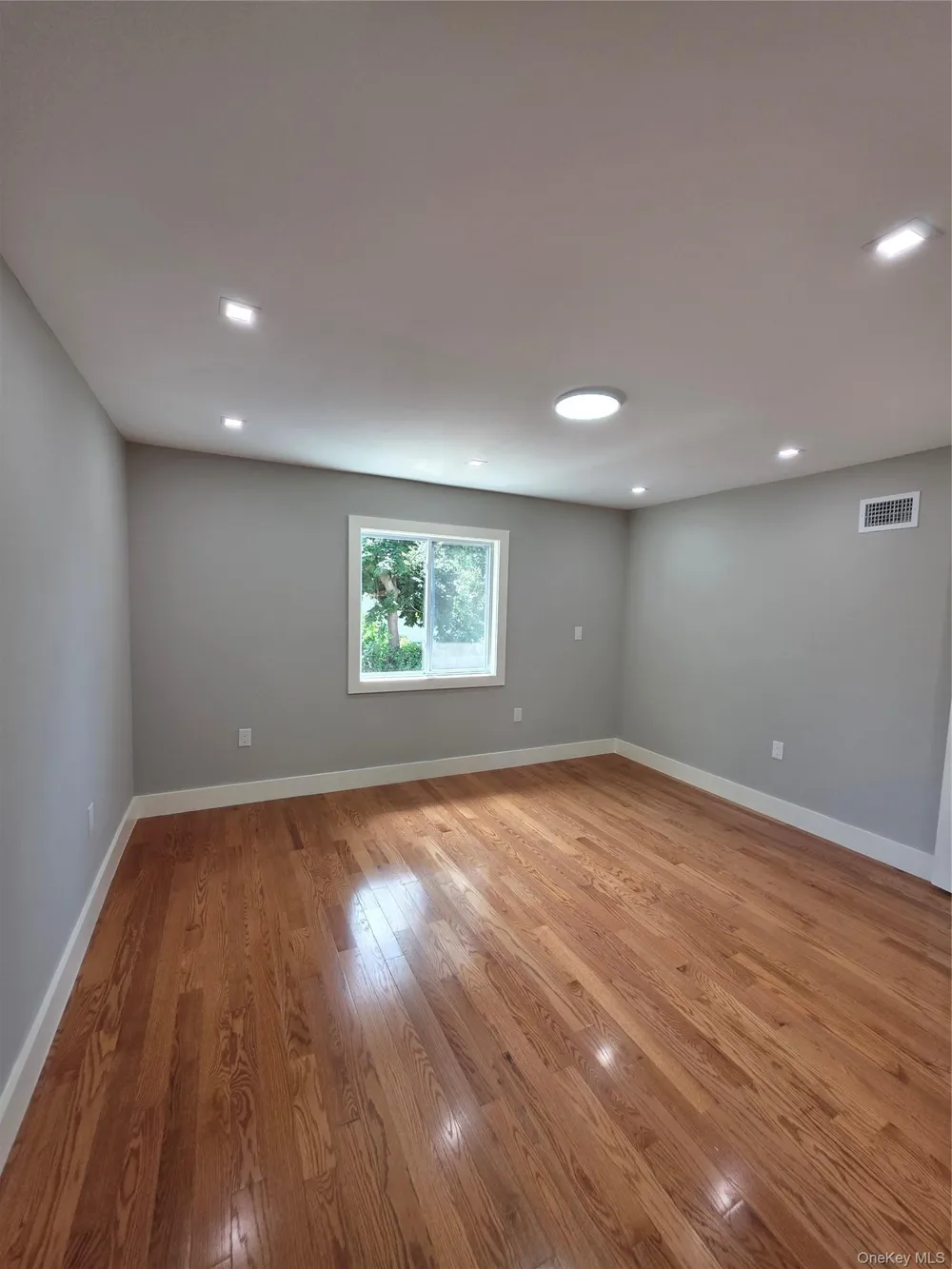 14617 229th Street Springfield Gardens, NY 11413