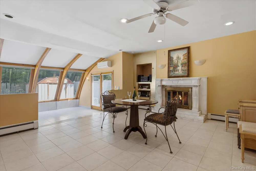 156 Lea Ann Terrace Wantagh, NY 11793