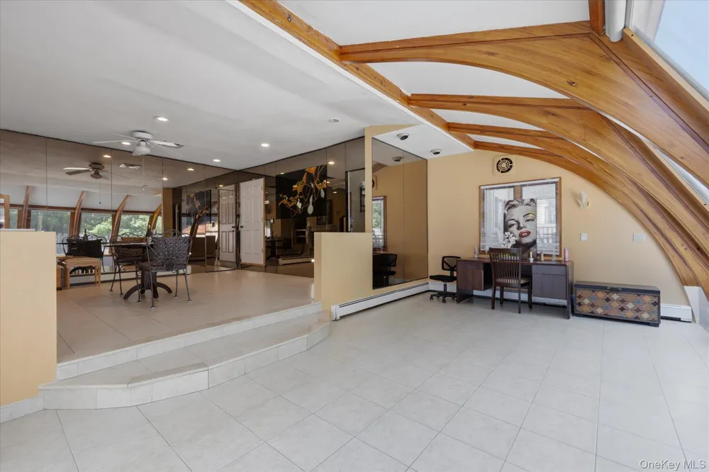 156 Lea Ann Terrace Wantagh, NY 11793