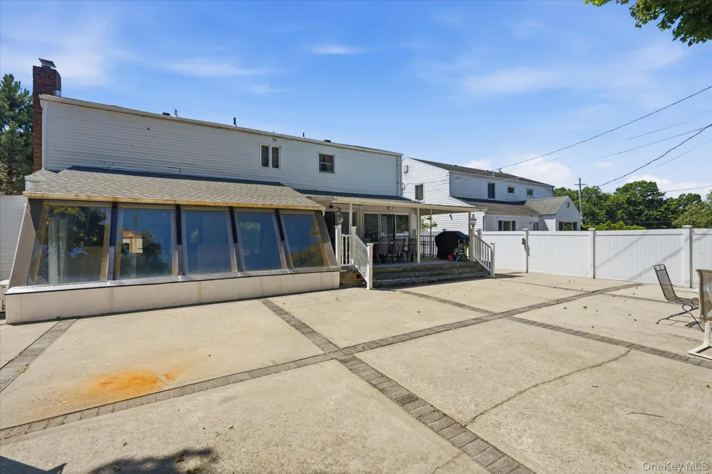 156 Lea Ann Terrace Wantagh, NY 11793