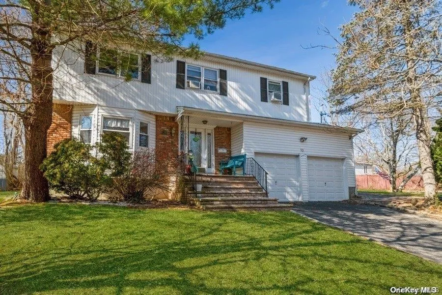 93 Beacon Hill Road Port Washington, NY 11050