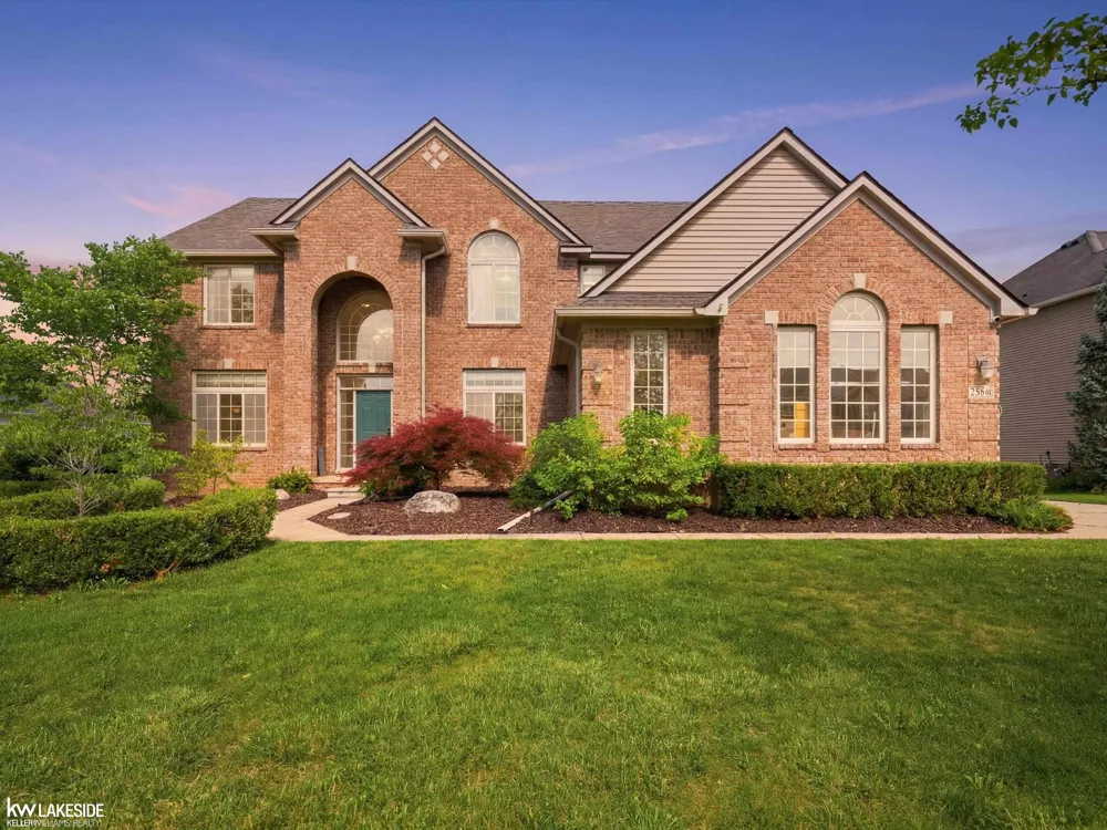 25346 Stanley Lane Lyon Charter Township, MI 48178