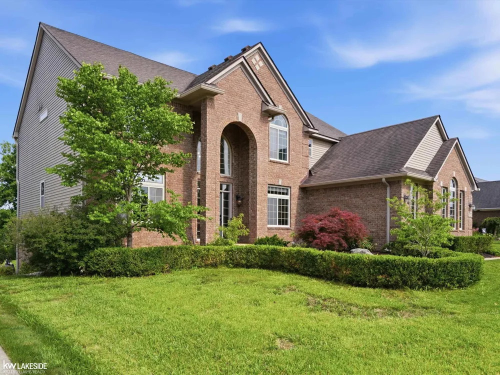 25346 Stanley Lane Lyon Charter Township, MI 48178