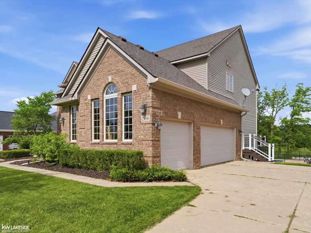 25346 Stanley Lane Lyon Charter Township, MI 48178