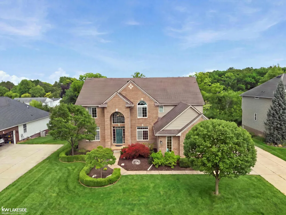 25346 Stanley Lane Lyon Charter Township, MI 48178