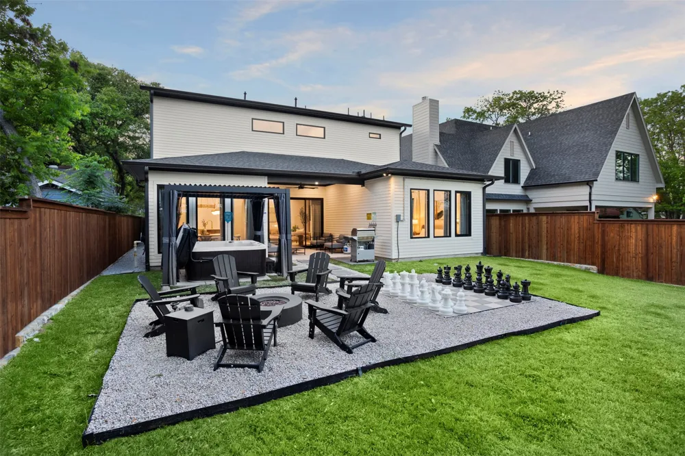 8922 San Benito Way Dallas, TX 75218