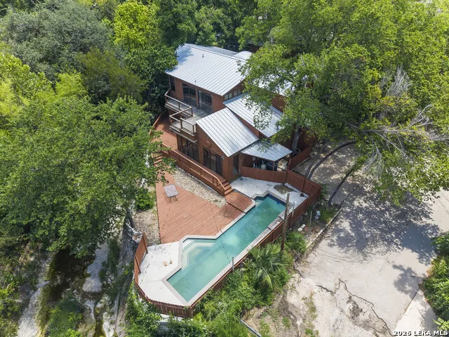 800 LEONARD ST Austin, TX 78705
