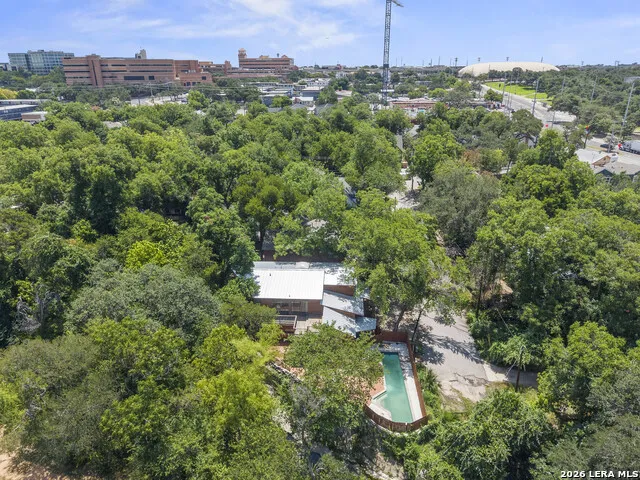 800 LEONARD ST Austin, TX 78705
