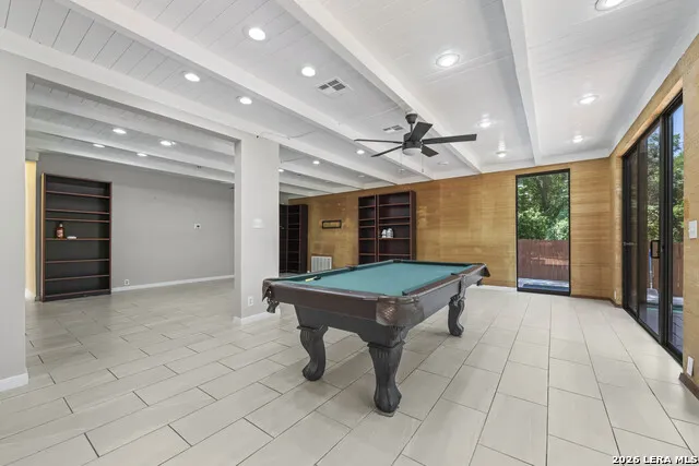 800 LEONARD ST Austin, TX 78705