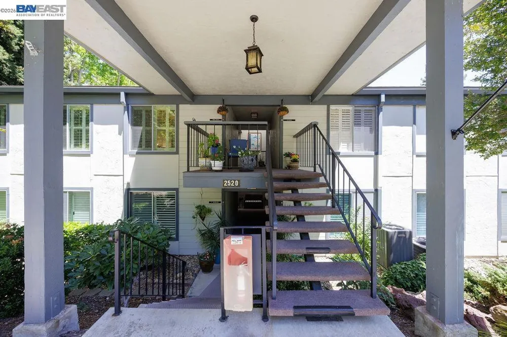 2520 Ptarmigan #1 Walnut Creek, CA 94595