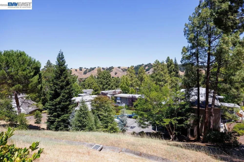 2520 Ptarmigan #1 Walnut Creek, CA 94595