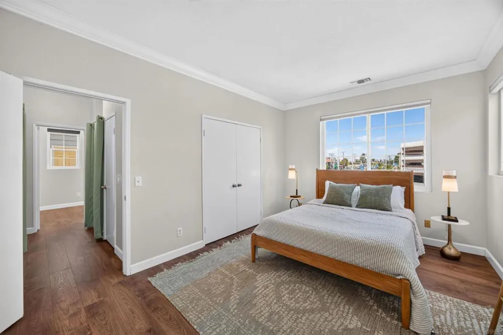 4204 3rd #7 San Diego, CA 92103