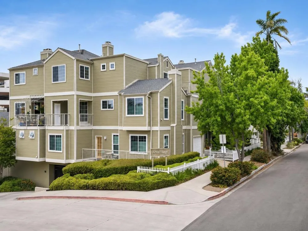 4204 3rd #7 San Diego, CA 92103