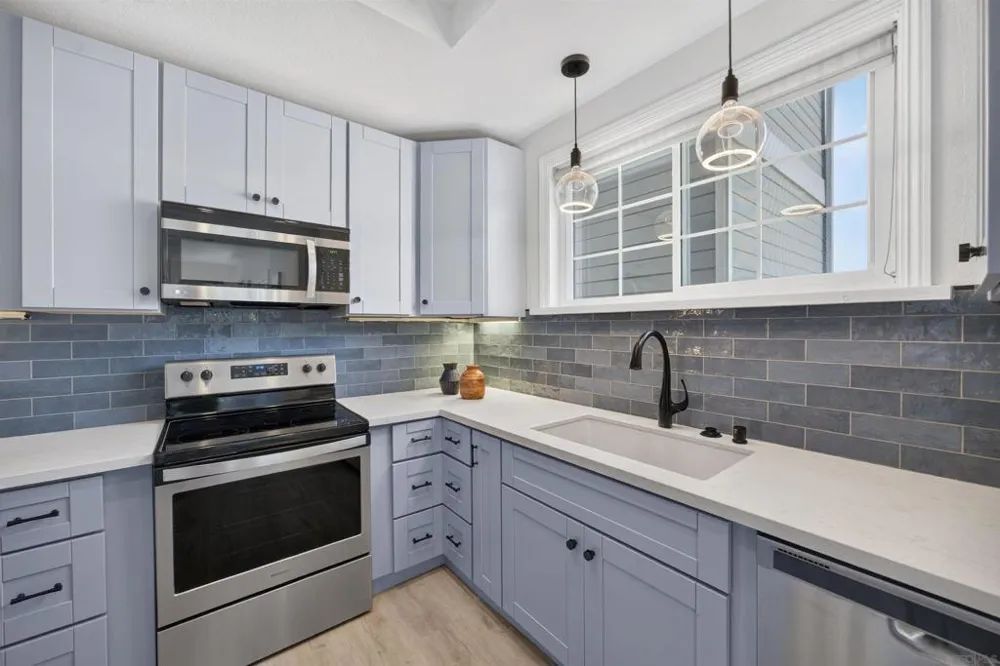 4204 3rd #7 San Diego, CA 92103