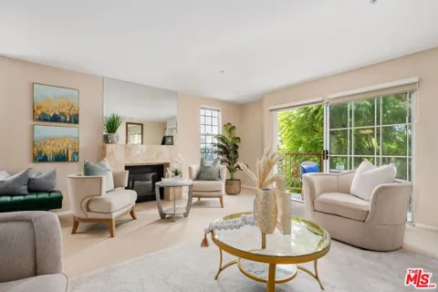 1932 Pelham Avenue #202