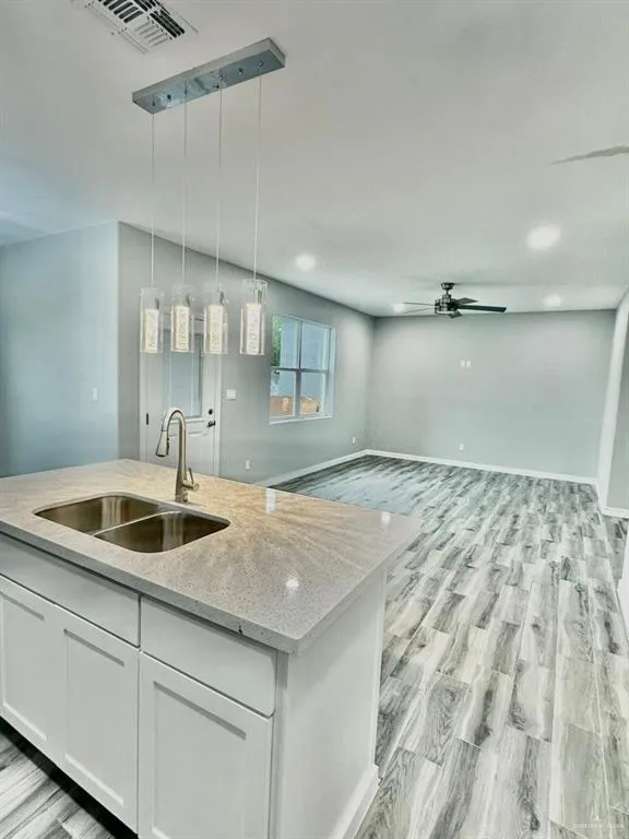 5402 Crown Point Pharr, TX 78577
