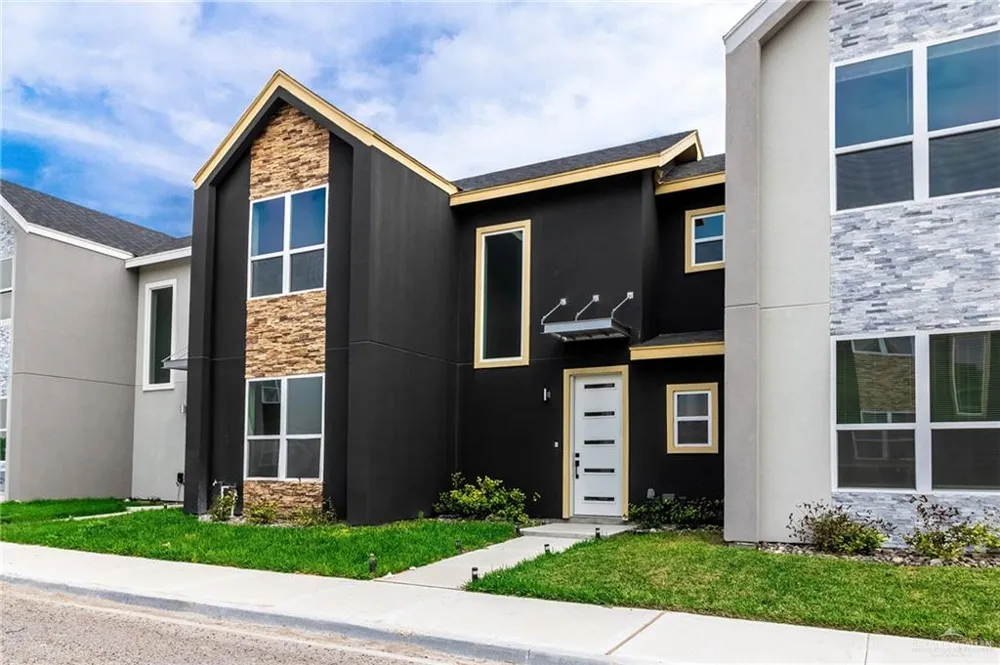 5402 Crown Point Pharr, TX 78577