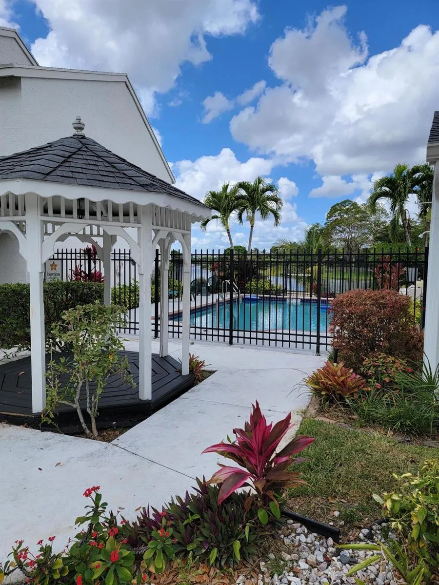 12574 Westhampton Circle #I Wellington, FL 33414