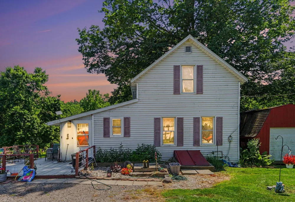 829 E Wagner Road Buchanan, MI 49107