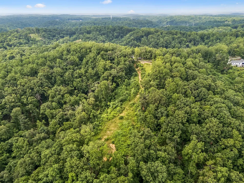 1065 Sioux Trail Pegram, TN 37143
