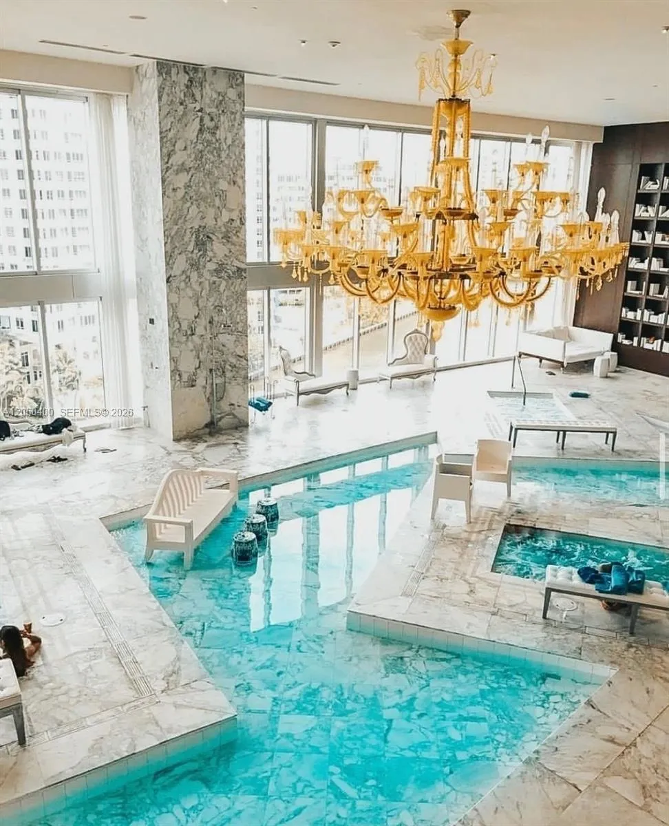 475 Brickell Ave #1012 Miami, FL 33131