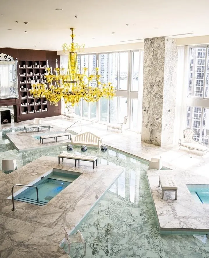 475 Brickell Ave #1012 Miami, FL 33131