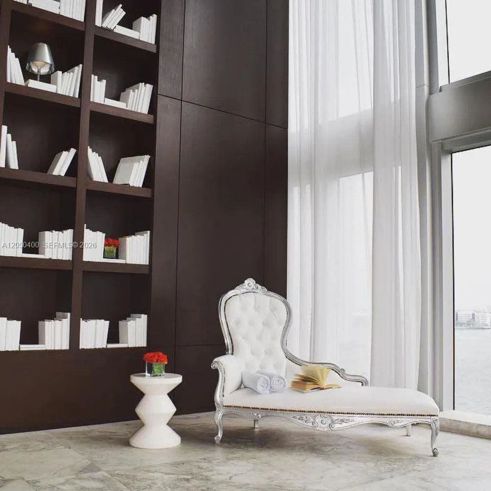 475 Brickell Ave #1012 Miami, FL 33131