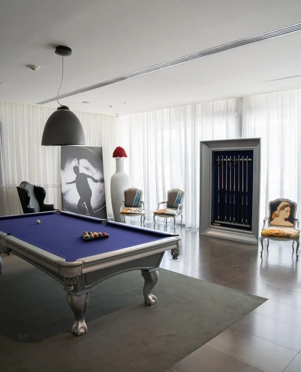475 Brickell Ave #1012 Miami, FL 33131