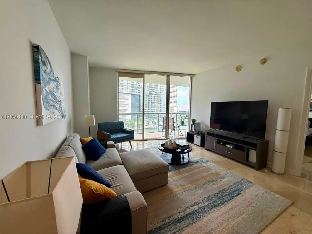 475 Brickell Ave #1012 Miami, FL 33131