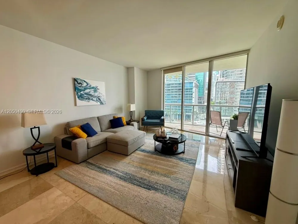475 Brickell Ave #1012 Miami, FL 33131