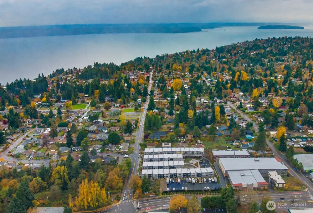 11544 17th Circle SW Burien, WA 98146