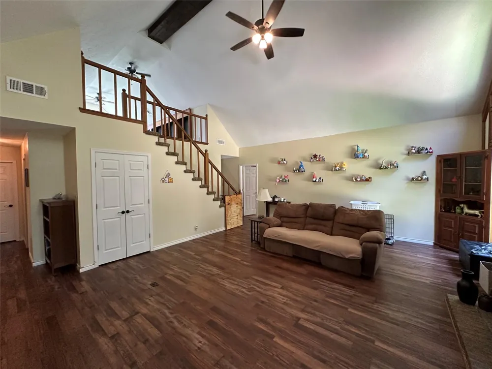 180 Laurie Lane Silsbee, TX 77656
