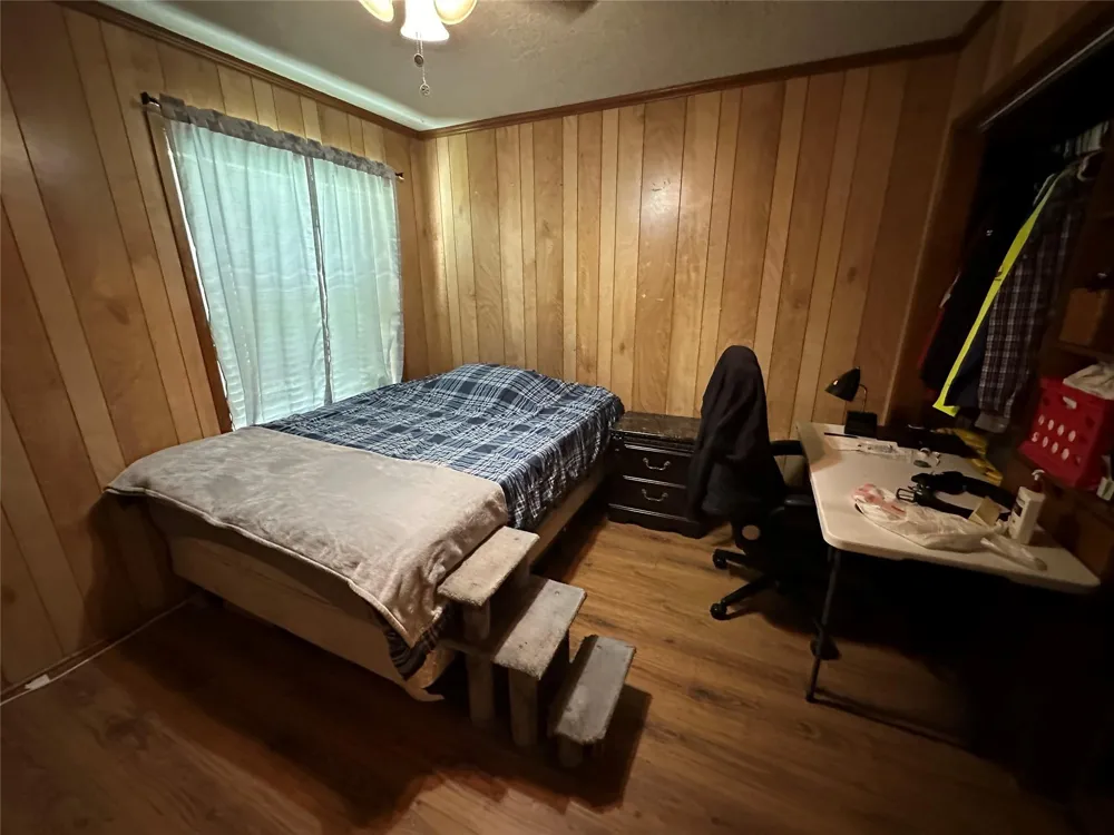 180 Laurie Lane Silsbee, TX 77656