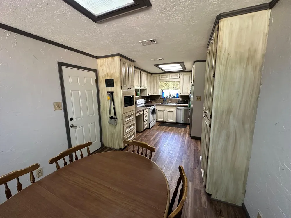 180 Laurie Lane Silsbee, TX 77656