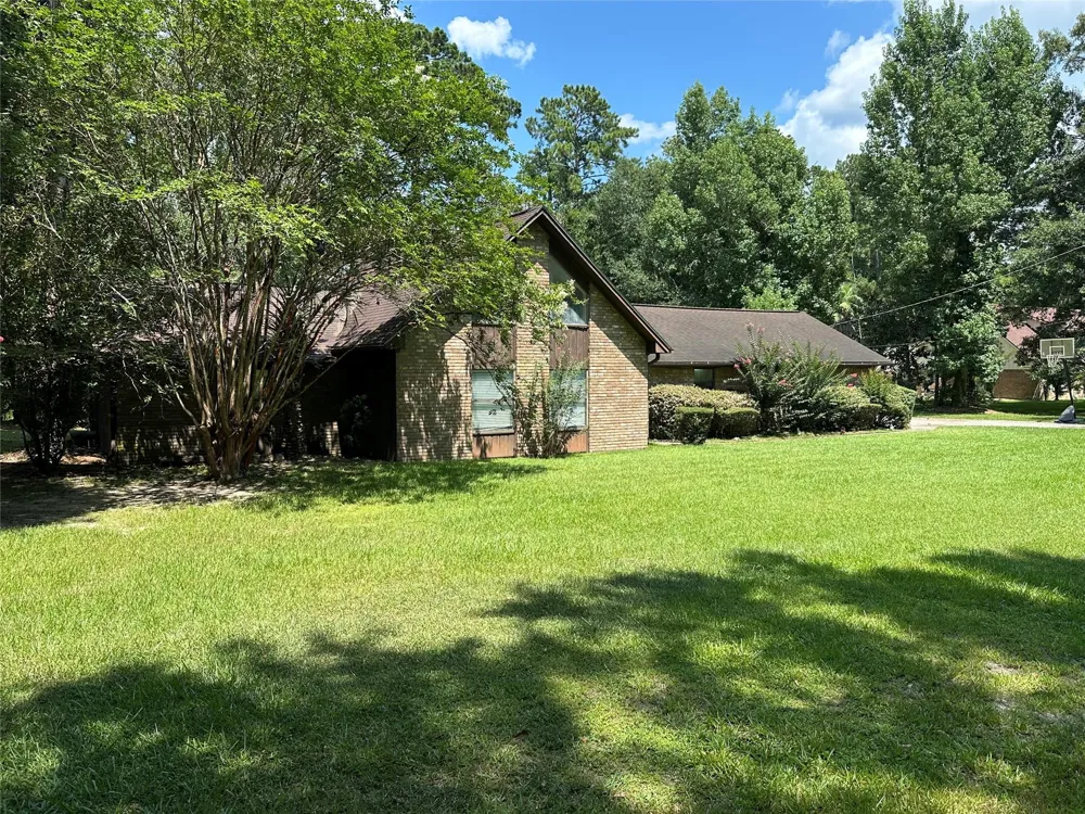 180 Laurie Lane Silsbee, TX 77656
