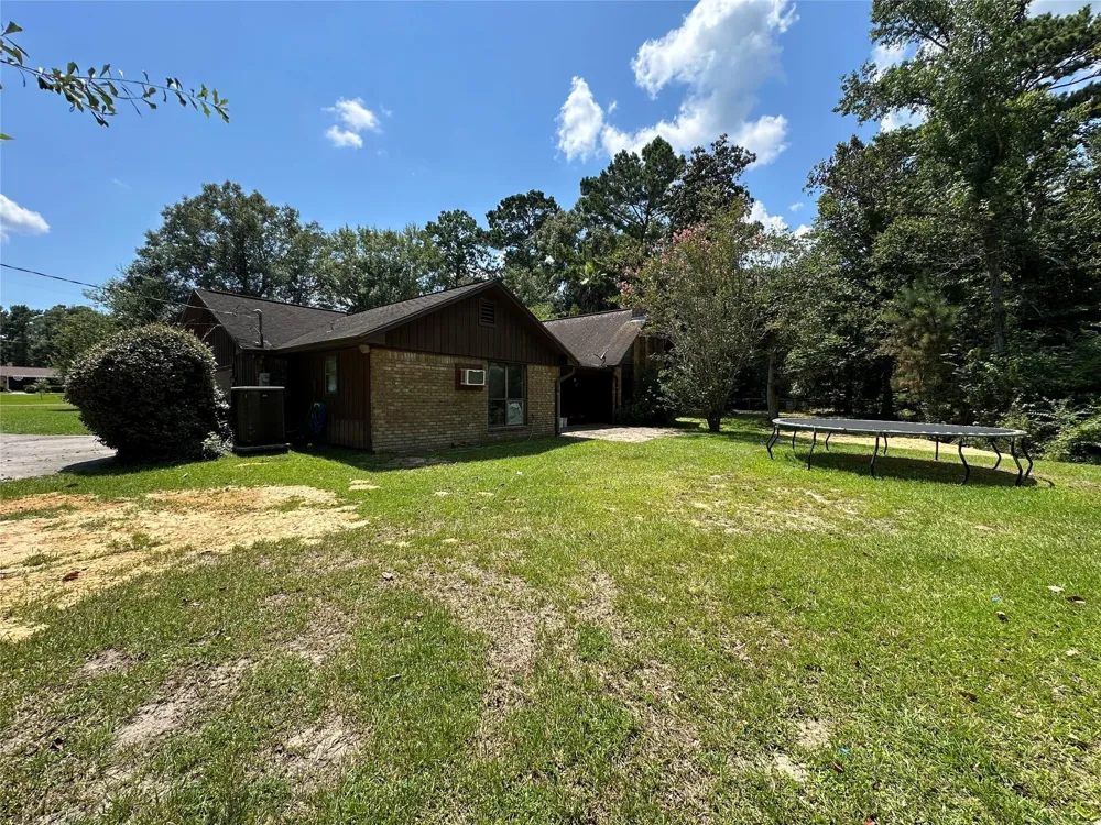180 Laurie Lane Silsbee, TX 77656