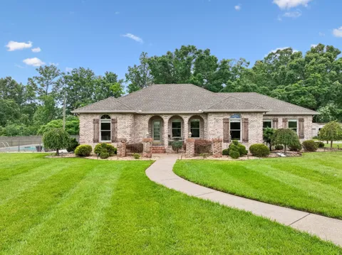 140 Hudson Ln