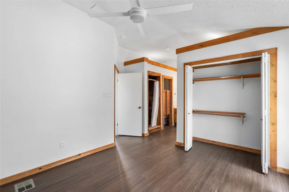 334 Coventry Road Spicewood, TX 78669