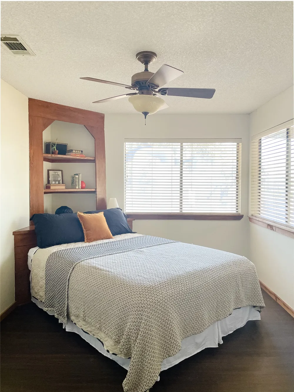 334 Coventry Road Spicewood, TX 78669
