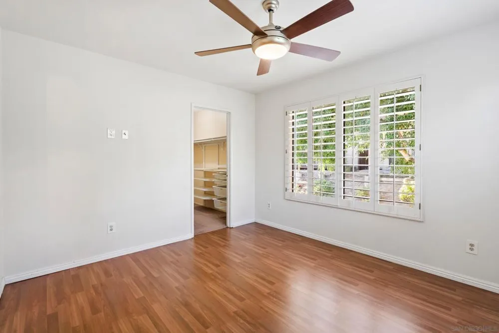 6998 Camino Degrazia San Diego, CA 92111