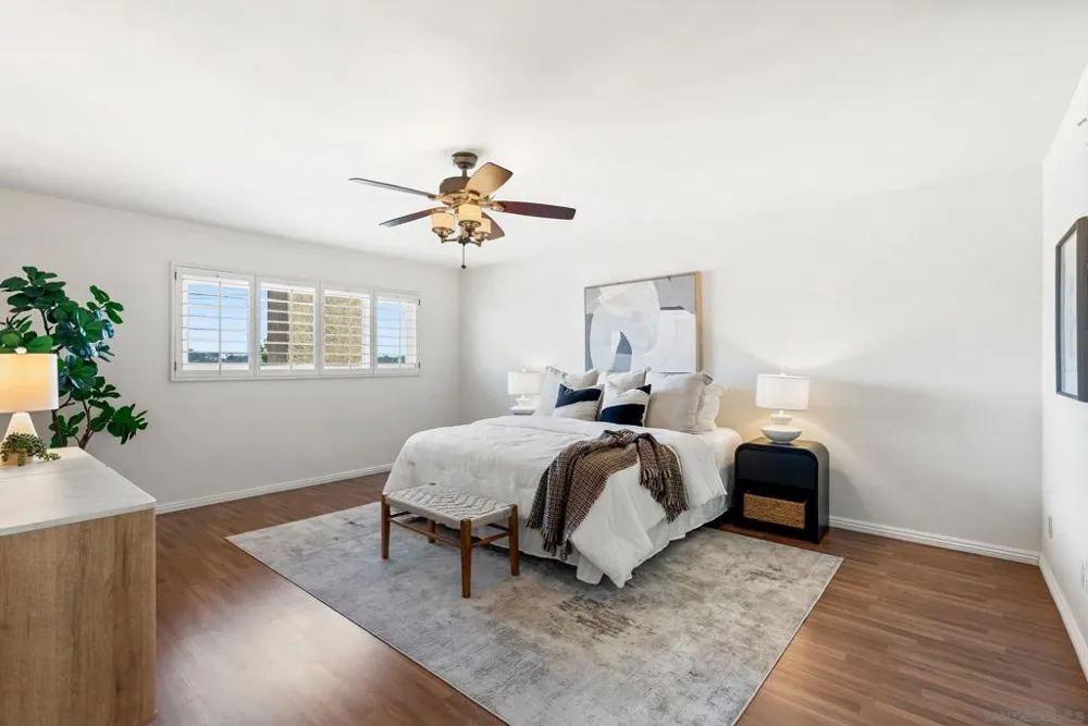 6998 Camino Degrazia San Diego, CA 92111