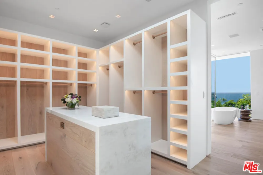 26946 Pacific Coast Highway Malibu, CA 90265