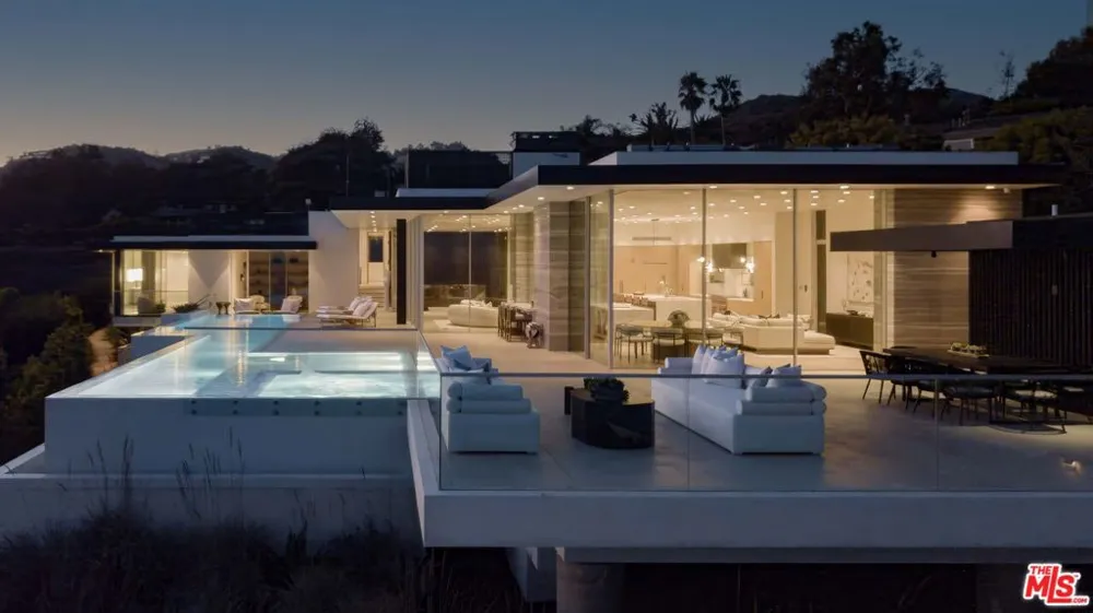 26946 Pacific Coast Highway Malibu, CA 90265