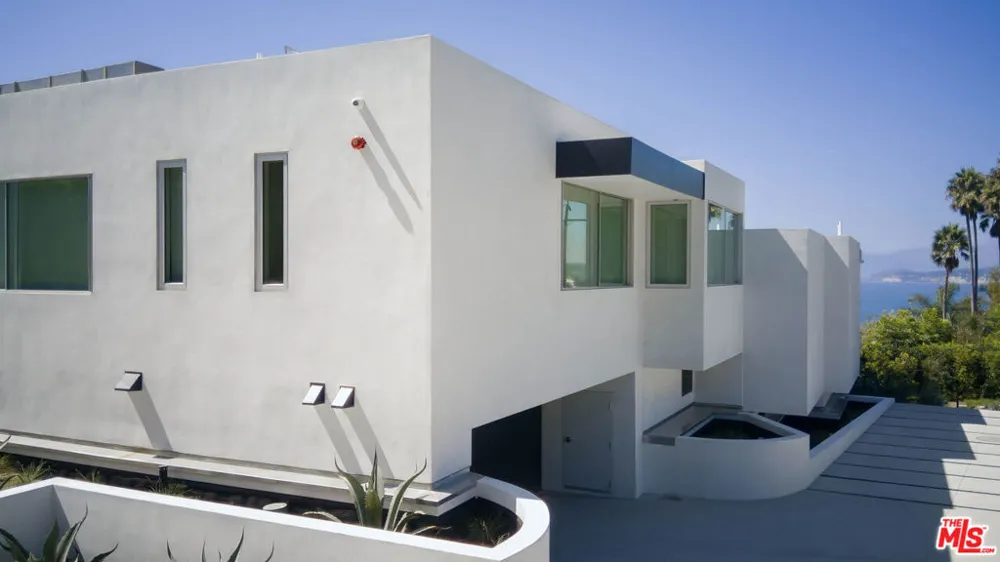 26946 Pacific Coast Highway Malibu, CA 90265