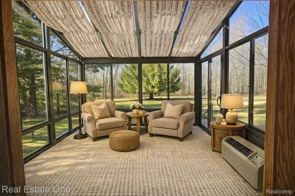 6039 Fish Lake Road Highland Charter Township, MI 48442