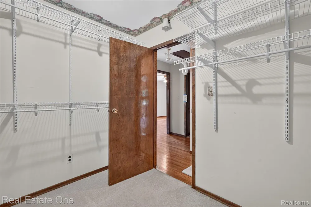 6039 Fish Lake Road Highland Charter Township, MI 48442