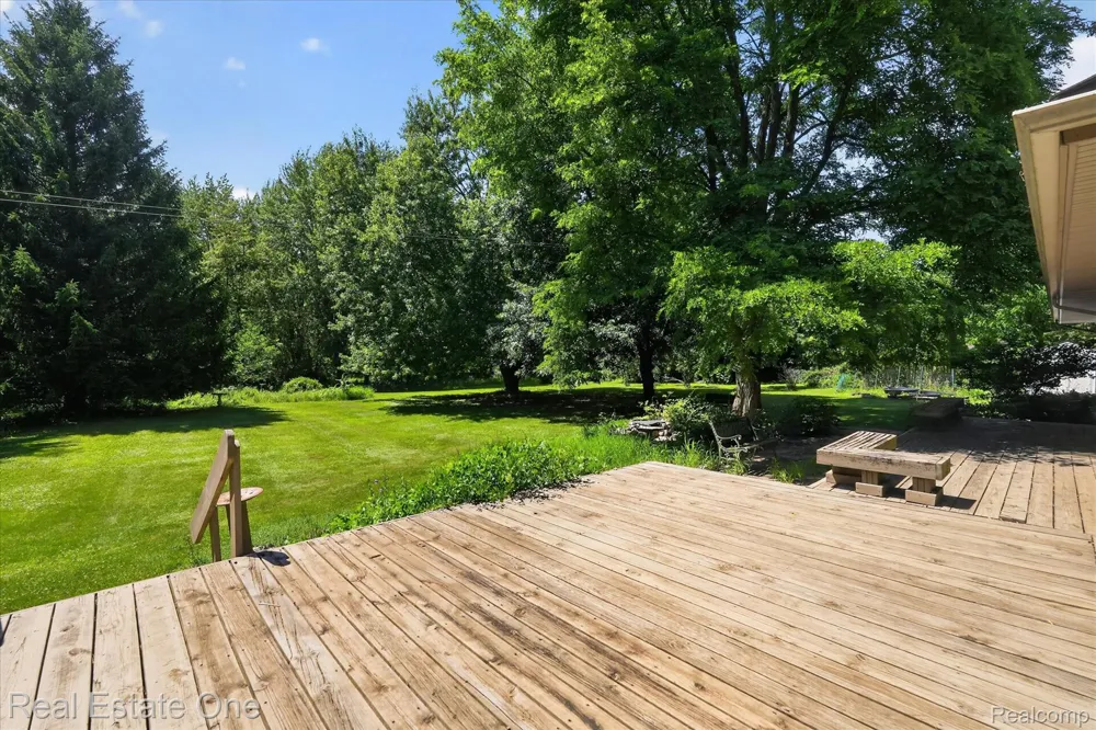 6039 Fish Lake Road Highland Charter Township, MI 48442