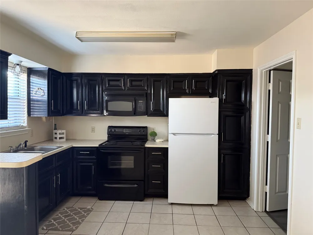 1294 Speight Avenue Waco, TX 76706