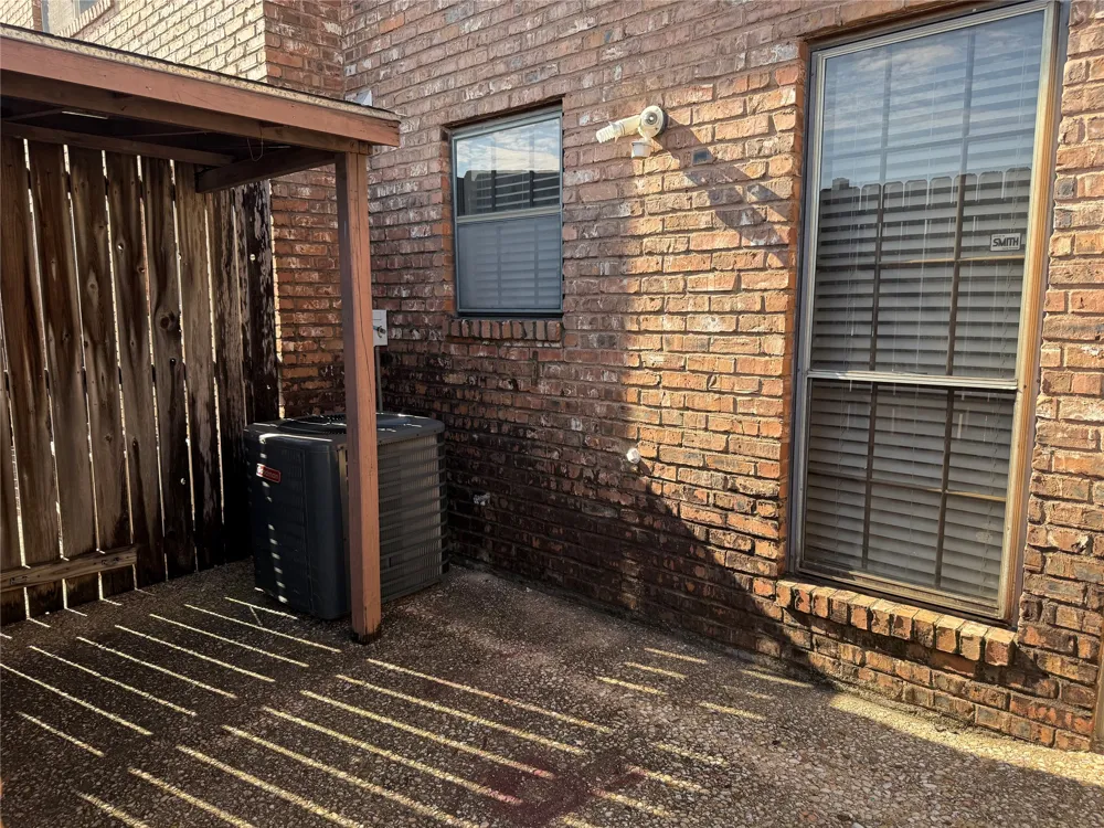 1294 Speight Avenue Waco, TX 76706