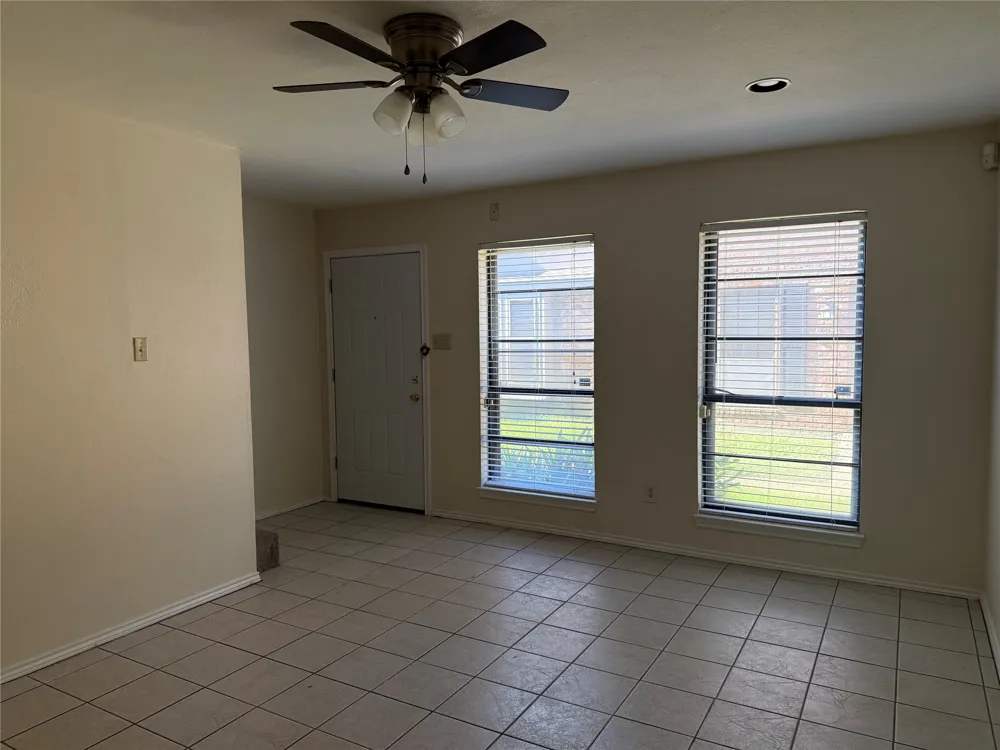 1294 Speight Avenue Waco, TX 76706